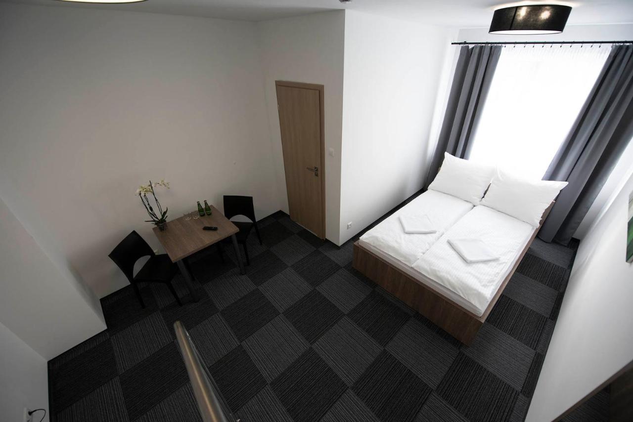 Hostel Sms Free Parking Бидгошч Екстериор снимка