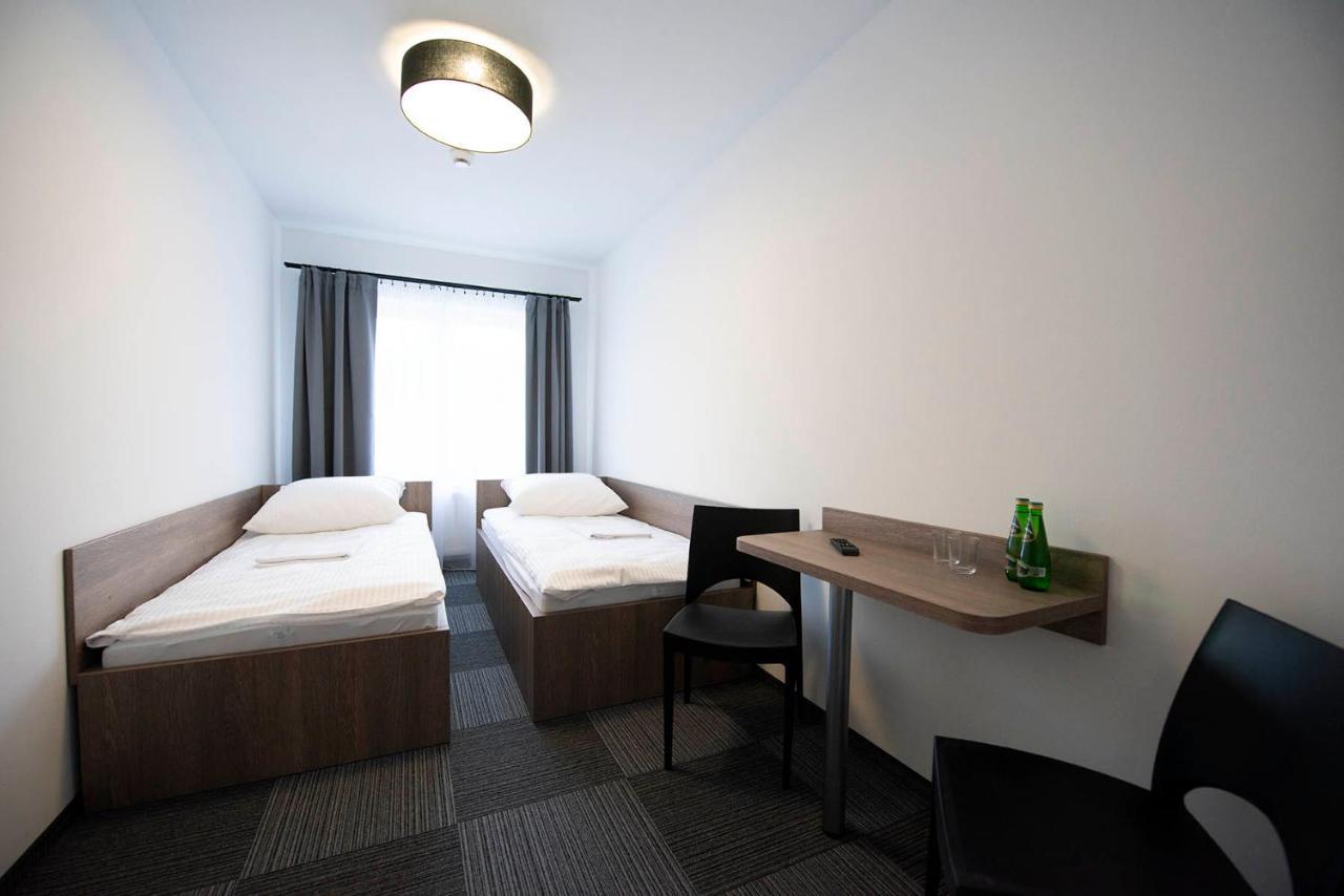 Hostel Sms Free Parking Бидгошч Екстериор снимка